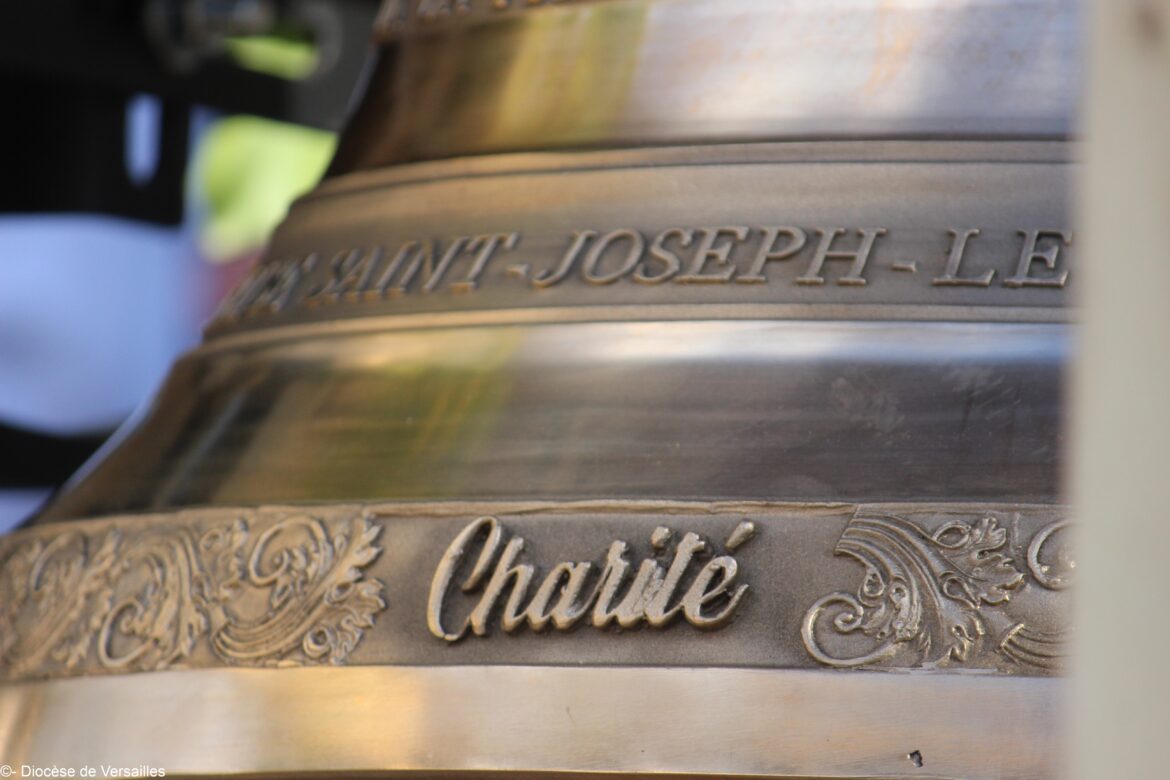 Bénédiction cloches St-Joseph-Le Bienveillant Montigny-Voisins le 19 mars 2023. Cloche de la Charité @diocese de Versailles