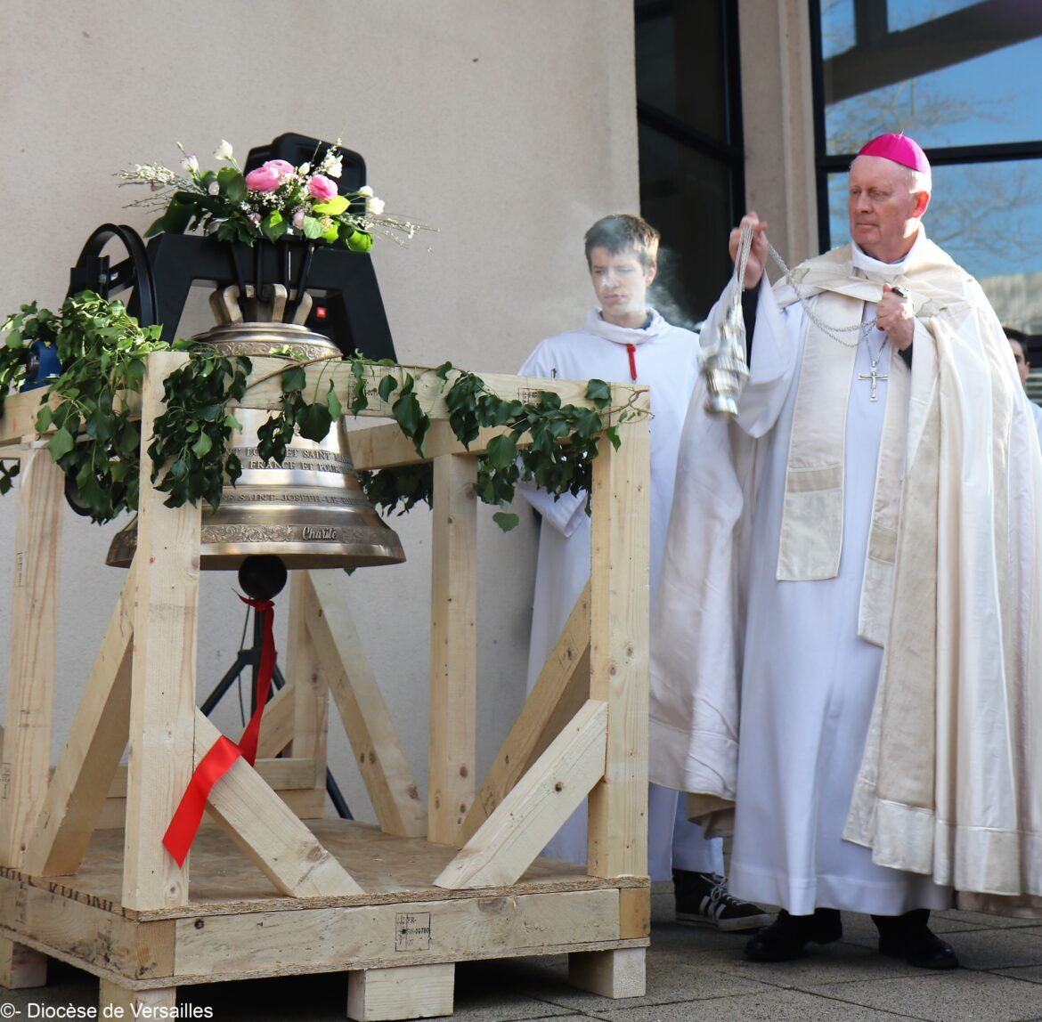 Bénédiction des cloches de Saint-Joseph-le-Bienveillant