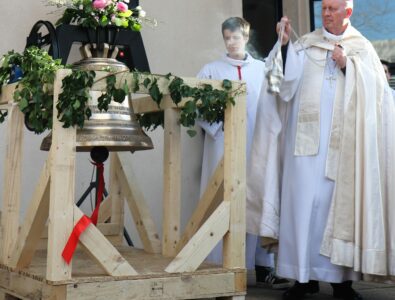 Bénédiction des Cloches de Saint-Joseph-le-Bienveillant à Montigny-Voisins-Le-Bretonneux (78) – 19 mars 2023