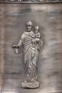 Bénédiction cloches St-Joseph-Le Bienveillant Montigny-Voisins le 19 mars 2023. Vue détail Cloche : Saint Joseph