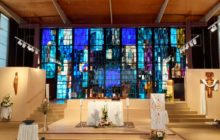 Le nouveau mobilier liturgique de l'église Saint-Paul-de-la-vallée-aux-Renards