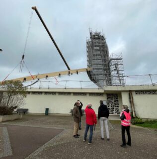 Pleine mobilisation sur le chantier de Notre-Dame-des-Noues (95)