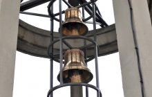 Pose des cloches de Notre-Dame-de-l’Assomption-des-Buttes-Chaumont à Paris 19e