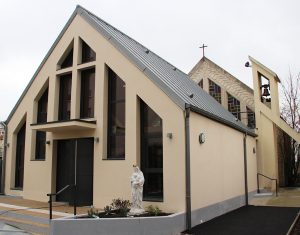 Les travaux ont permis de créer une extension devant l'église.