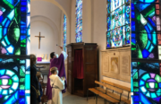 Colombes (92) : bénédiction des vitraux de l’église Sainte-Marie