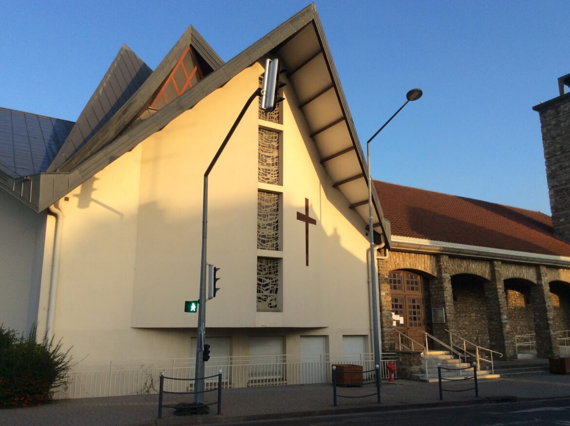 Église du Sacré-Coeur à Ris-Orangis (91)