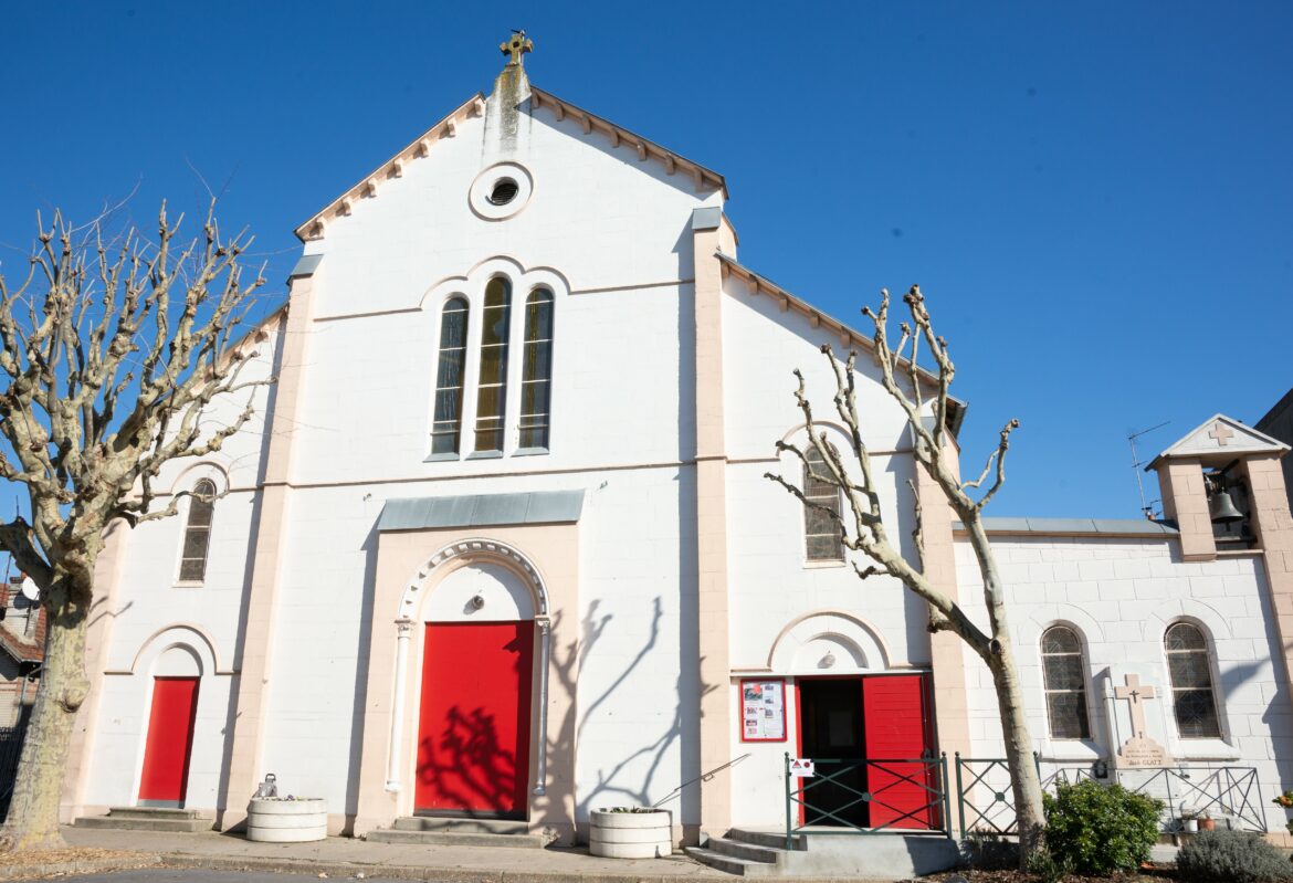 Eglise Saint-Joseph des Quatre Routes à Asnières (92) : Réfection de la charpente et de la couverture