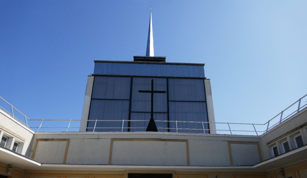 Façade Saint-Michel-de-Gargan à Livry-Gargan