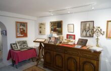 Objets souvenirs du Cardinal Verdier au musée de Lacroix-Barrez