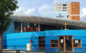 La nouvelle façade rénovée de l'église Saint-Joseph des Tarterêts