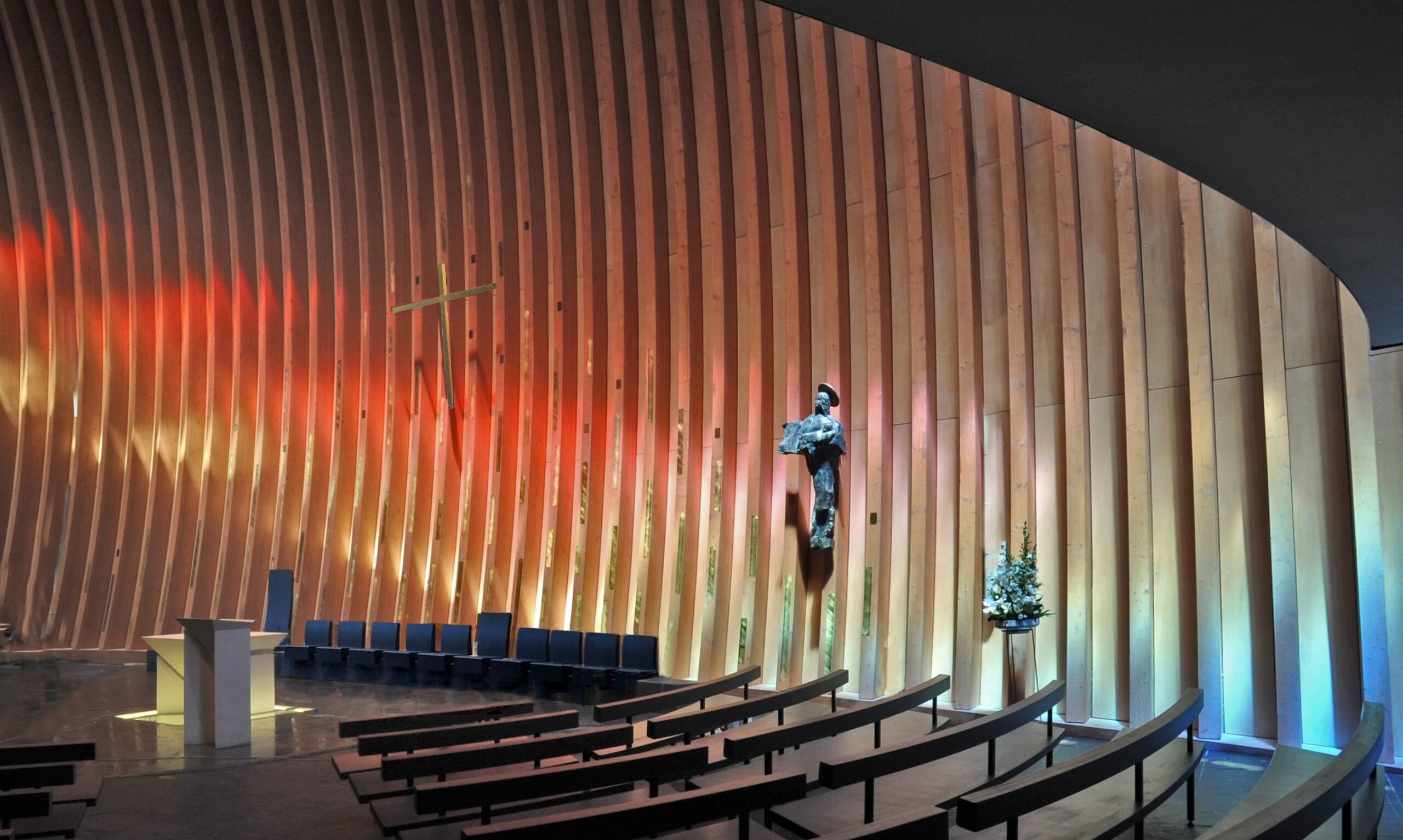 Le chœur de la cathédrale Notre-Dame de Créteil