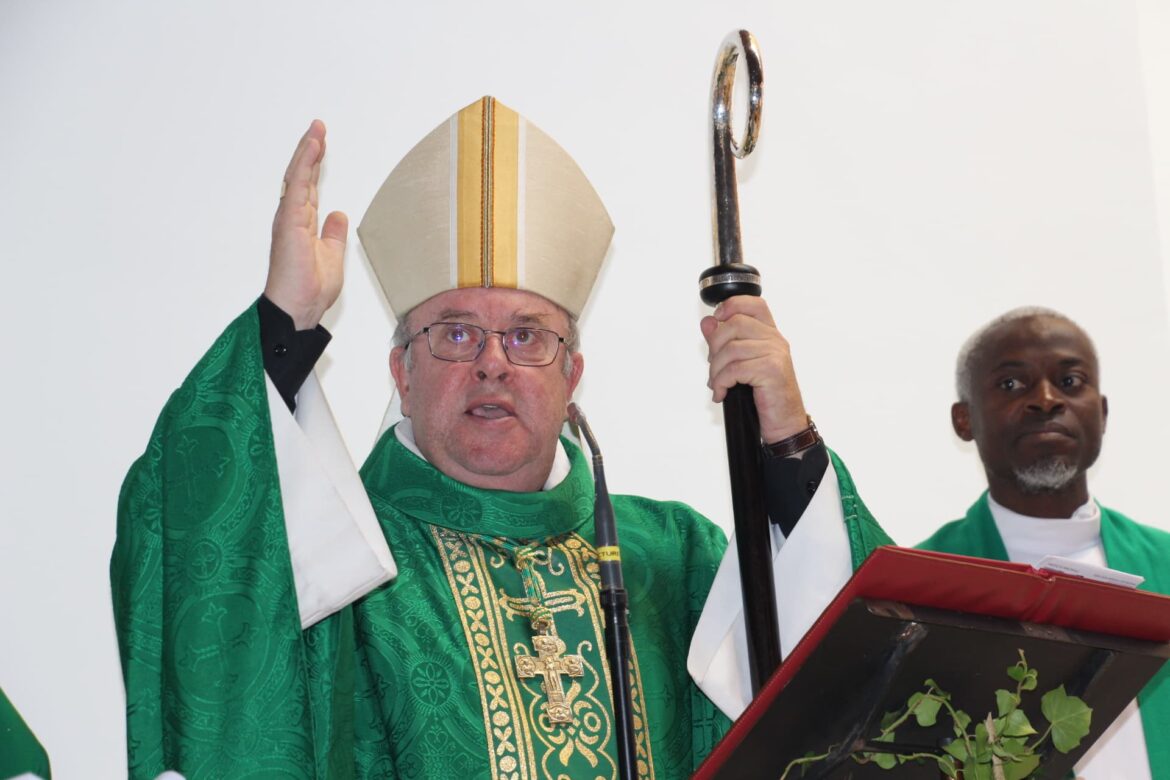 Mgr Bertrand, évêque du diocèse de Pontoise