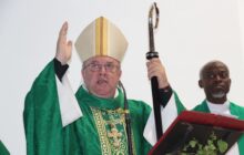 Mgr Bertrand, évêque du diocèse de Pontoise