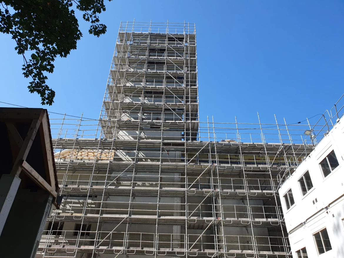 La construction de la nouvelle église Sainte-Bathilde à Chelles