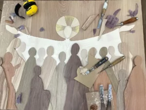 Création d'art sacré sur bois de Bruno de Maistre