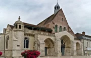Rénovation et réaménagement des salles paroissiales de Provins (77)