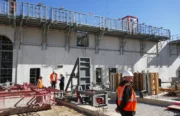 Visite de chantier : construire la future église Saint-Colomban à Serris (77)