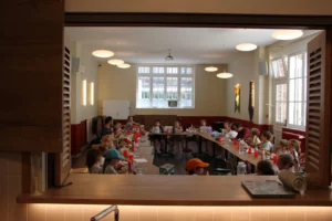repas des enfants au patronage de Boulogne