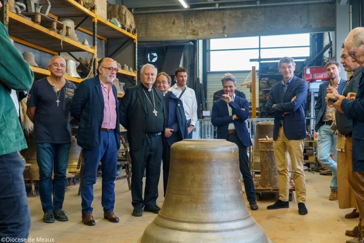 Visite de la fonderie Paccard, en charge de la coulée des cloches de Saint-Colomban